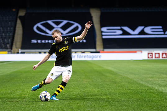 s Sebastian Larsson