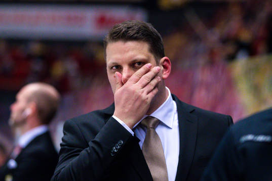 Brynäs tränare Josef Boumedienne deppar
