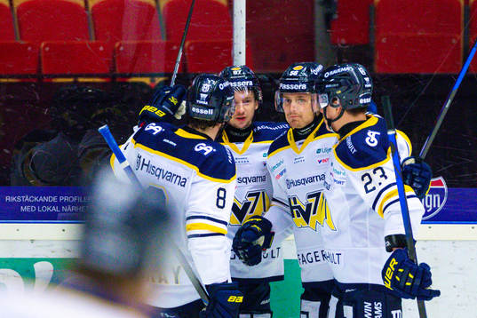 s Fredrik Forsberg jublar