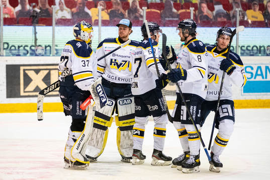 Bläddra bland fler bilder av Ishockey, Kval till SHL, Match 3, Brynäs - HV71