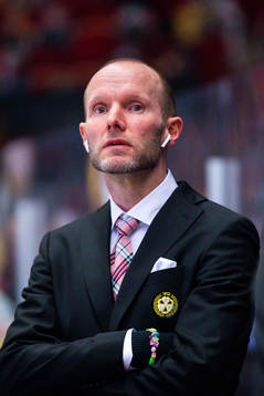 Brynäs assisterande tränare Nils Ekman