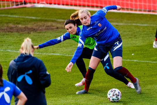 Ingrid Syrstad Engen and Emilie Bragstad of the Norwegian
