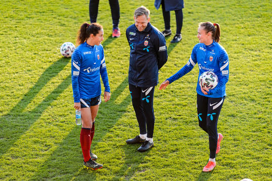 Ingrid Moe Wold, Martin Sjögren, head coach and Caroline