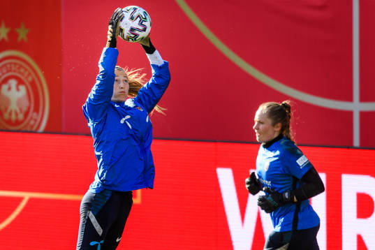 Goalkeeper Cecilie Fiskerstrand and goalkeeper Aurora