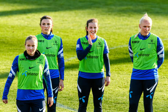 Guro Reiten, Ingrid Syrstad Engen, Tuva Hansen and Maria