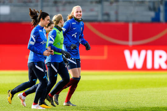 Ingrid Syrstad Engen, Tuva Hansen, Julie Blakstad and