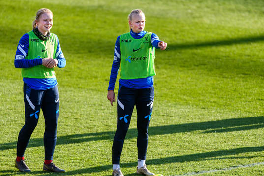 Julie Blakstad and Karina Sævik of the Norwegian national