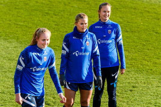 Emilie Bragstad, Lisa-Marie Karlseng Utland and Caroline