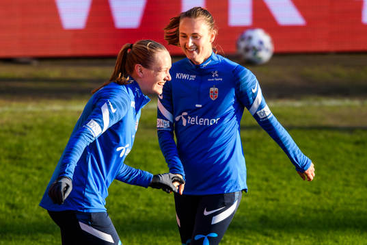 Frida Maanum and Caroline Graham Hansen of the Norwegian