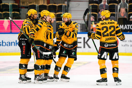 Skellefteås Roland McKeown, Jonatan Berggren , Jesper