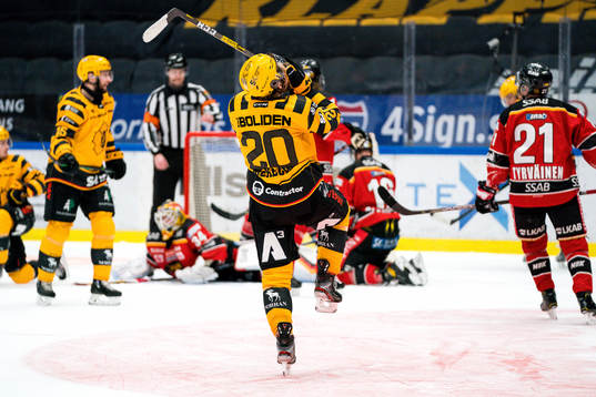 Skellefteås Roland McKeown deppar