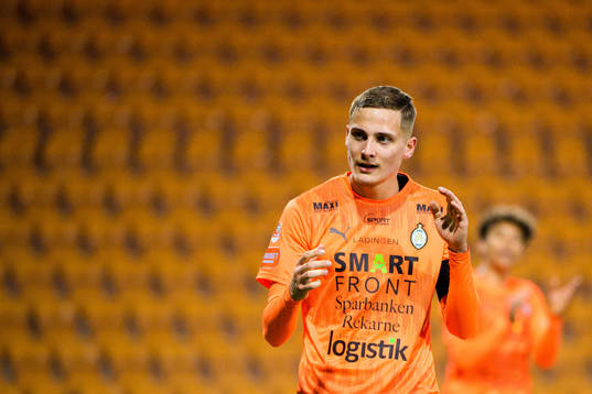 AFC Eskilstunas Pontus Rödin jublar