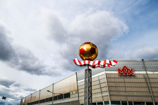 Exteriörbild av Guldfågeln Arena
