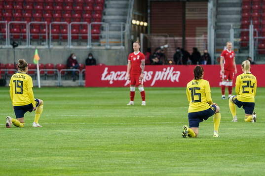 Filippa Angeldal, Jessica Wik and Rebecka Blomqvist take a