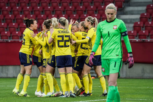 Stina Blackstenius of Sweden celebrate with teammates