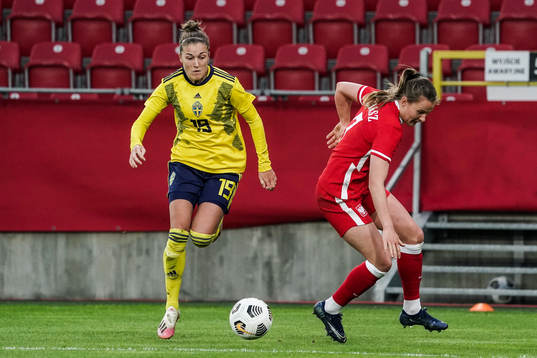 Filippa Angeldahl of Sweden and Małgorzata Mesjasz of