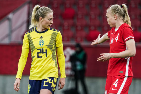 Rebecka Blomqvist of Sweden and Paulina Dudek of Poland