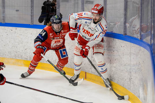 Västerviks Erik Gustafsson och Timrås Viktor Lodin