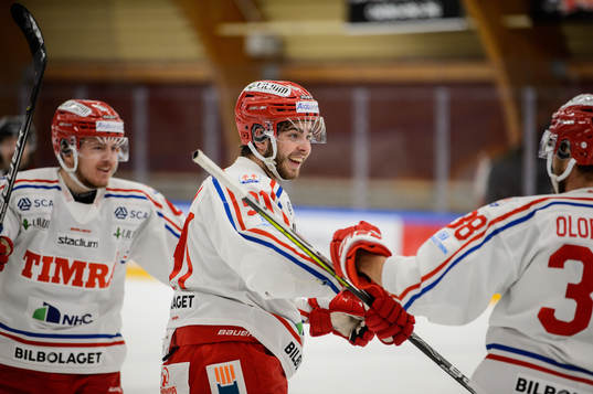 Timrås Viktor Lodin jublar