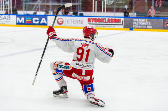 Timrås Viktor Lodin jublar