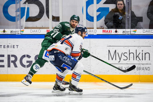 Färjestads Martin Johansson och Växjös Andrew Calof