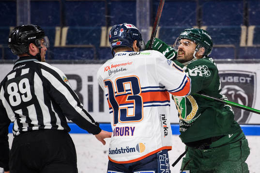 Växjös Jack Drury och Färjestads Martin Johansson