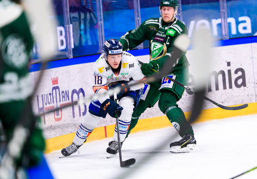Växjös Marcus Sylvegård och Färjestads Victor Ejdsell