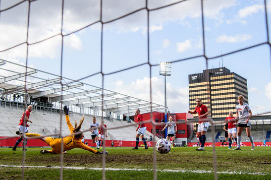 goalkeeper Cecilie Fiskerstrand of Norway as Germany score