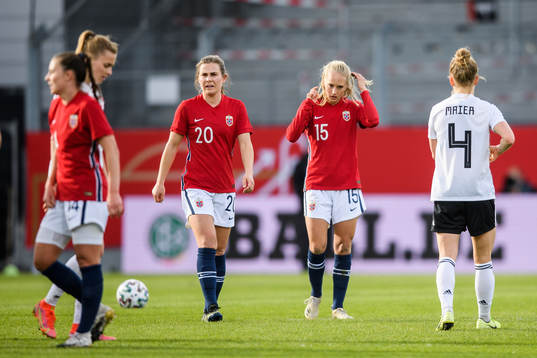 Emilie Bosshard Haavi and Amalie Vevle Eikeland of Norway