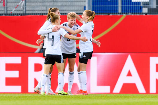 Paulina Krumbiegel of Germany celebrate with her teammates