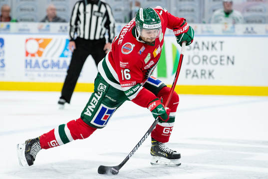 Frölundas Stefan Elliot skjuter ett skott