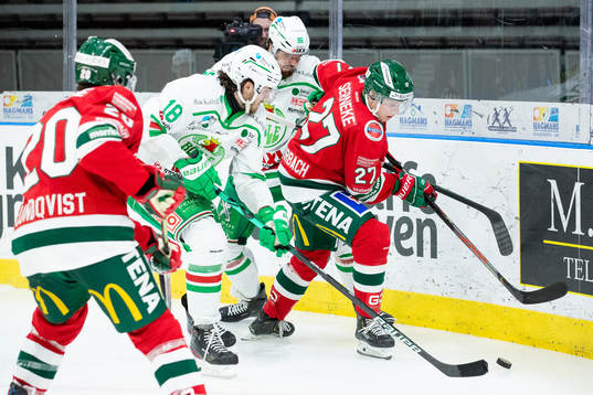 Rögles Eric Gelinas och Dennis Everberg mot Frölundas