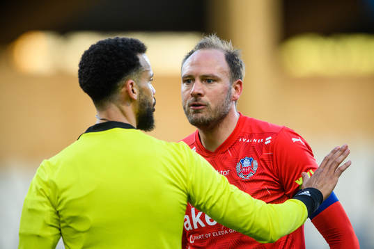 Helsingborgs Andreas Granqvist reagerar mot domare Farouk