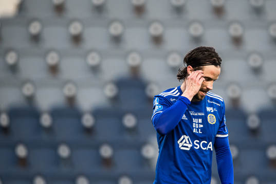 Sundsvalls Linus Hallenius deppar