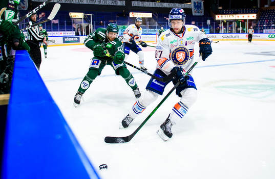 Färjestads Pontus Widerström och Växjös Robert Rosén