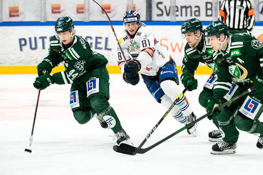 Färjestads Jacob Peterson och Växjös Fredrik Karlström