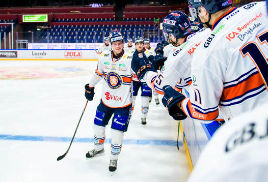 Växjös Fredrik Karlström jublar