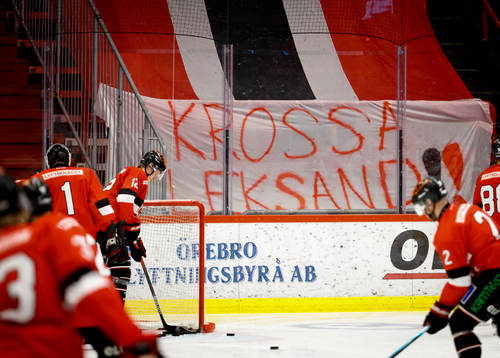 Texten krossa leksand på läktaren