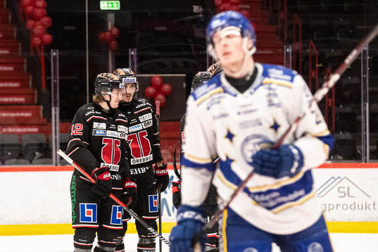 Örebros Robin Salo och Borna Rendulic jublar
