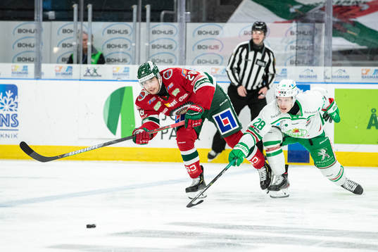 Färjestads Johan Sundström och Rögles Anton Bengtsson