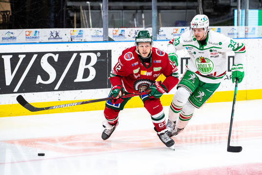 Frölundas Max Friberg och Rögles Niklas Hansson