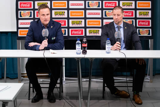 Frölundas tränare Roger Rönnberg och Rögles tränare