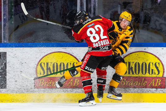 Luleås Chris Desousa och Skellefteås Jesper Frödén