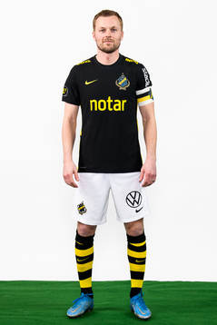 s Sebastian Larsson