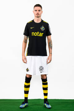 s Mikael Lustig