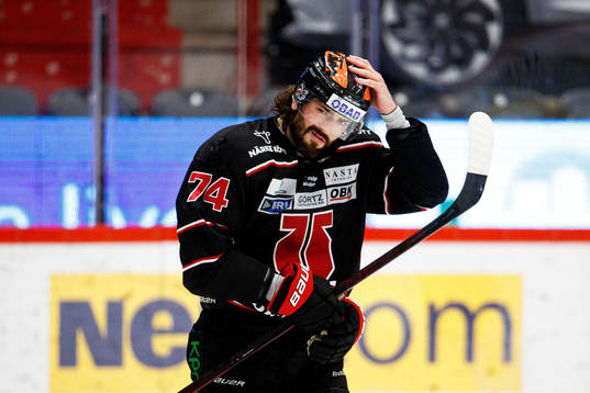 Örebros Nick Ebert deppar