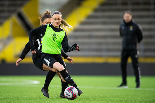 Bläddra bland fler bilder av Fotboll, Division 3 dam, Elfsborg, Träning