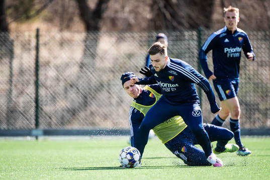 Rasmus Schüller och Albion Ademi