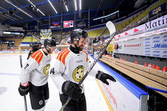 Brynäs Josef Ingman och Johan Alcén jublar