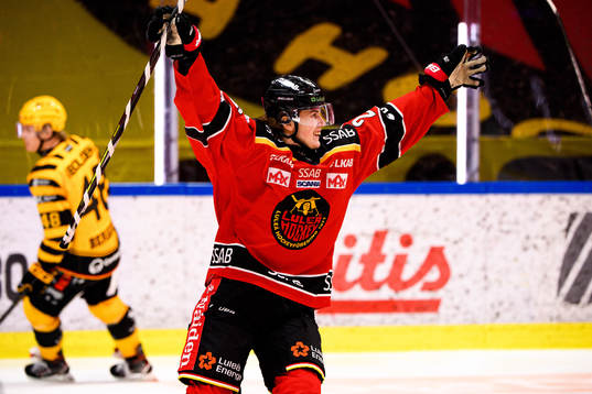 Luleås Radek Muzik jublar